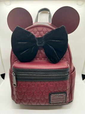 2021 NWT Quilted Minnie Loungefly Mini Backpack with Velvet Bow
